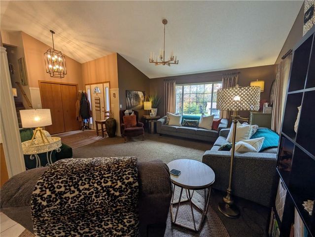 3521 Leslie Lane, Eau Claire, WI 54703