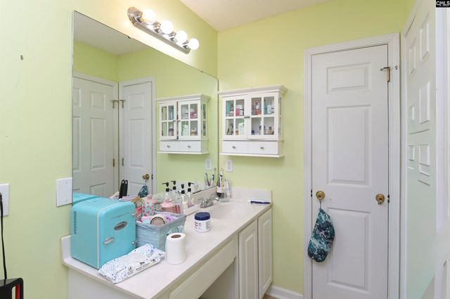 516 S Summers Way, Hopkins, SC 29061