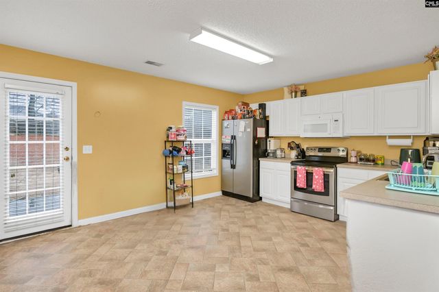 516 S Summers Way, Hopkins, SC 29061