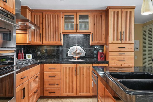 46490 Desert Lily Drive, Palm Desert, CA 92260