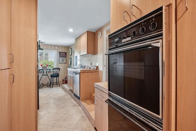 46490 Desert Lily Drive, Palm Desert, CA 92260