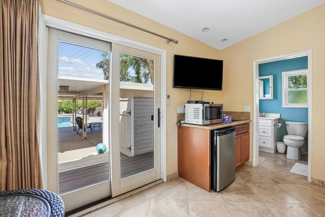 46490 Desert Lily Drive, Palm Desert, CA 92260