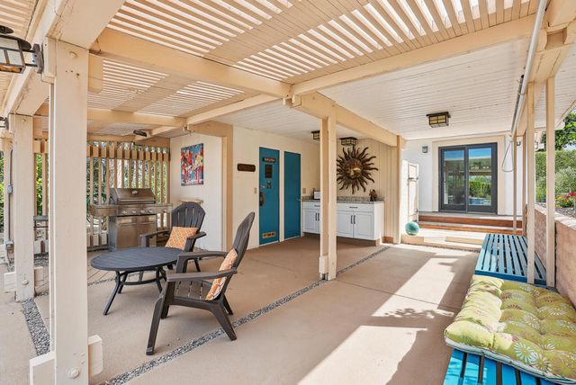 46490 Desert Lily Drive, Palm Desert, CA 92260