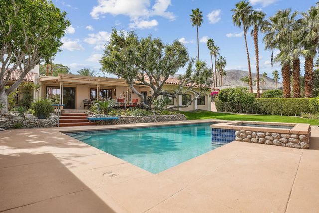 46490 Desert Lily Drive, Palm Desert, CA 92260