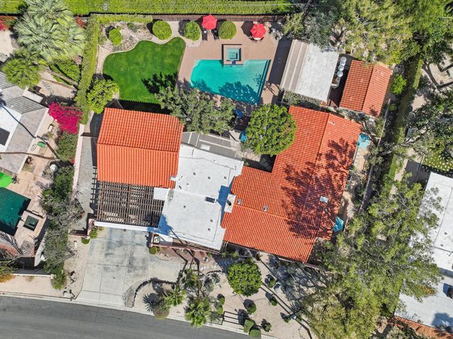 46490 Desert Lily Drive, Palm Desert, CA 92260