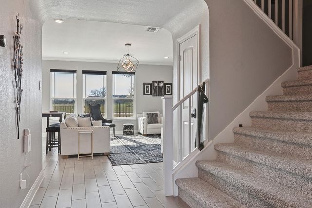 620 Lady Swiss LN 51, Hutto, TX 78634