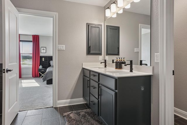 620 Lady Swiss LN 51, Hutto, TX 78634