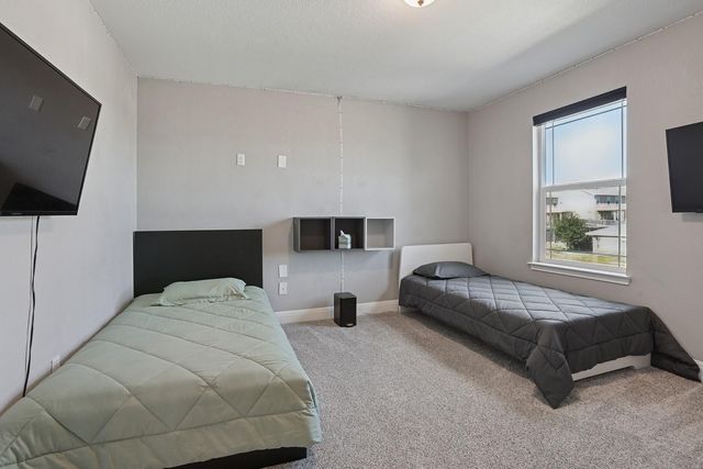 620 Lady Swiss LN 51, Hutto, TX 78634