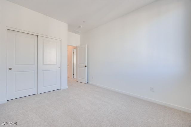 11935 Angle Cliff Avenue, Las Vegas, NV 89138