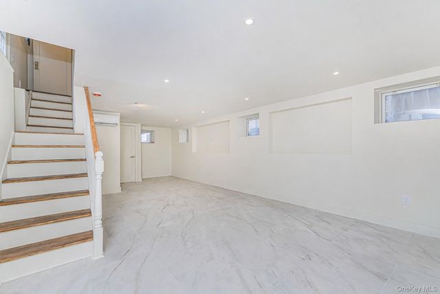 332 Willowbrook, Staten Island, NY 10314