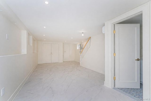 332 Willowbrook, Staten Island, NY 10314