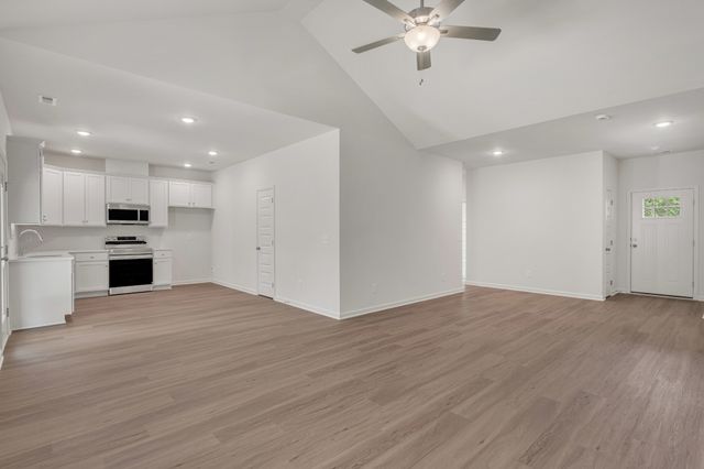 7208 Cox Pike, Fairview, TN 37062