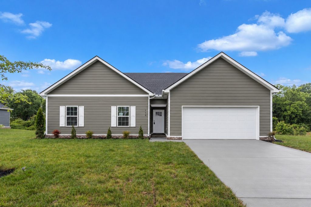 7208 Cox Pike, Fairview, TN 37062