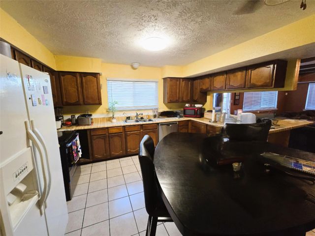 16327 Quail Echo Drive, Missouri City, TX 77489