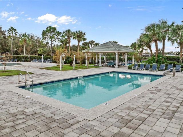 15730 AUTUMN GLEN AVENUE, Clermont, FL 34714