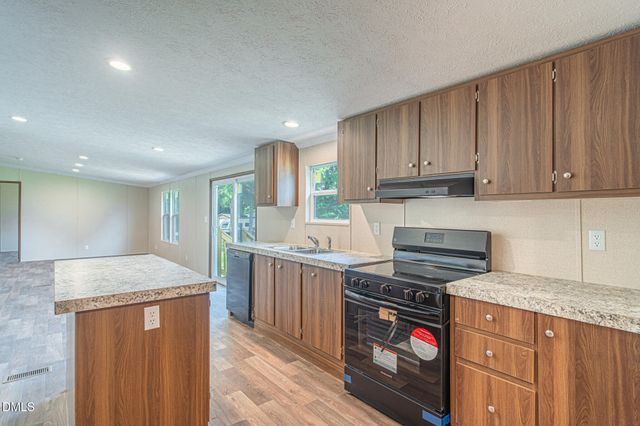 108 Storey Acres Road, Spring Lake, NC 28390