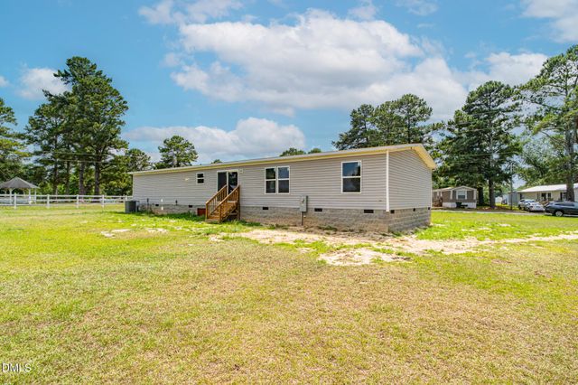 108 Storey Acres Road, Spring Lake, NC 28390