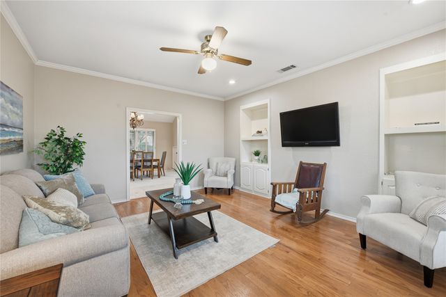 4424 Westridge Avenue, Fort Worth, TX 76116