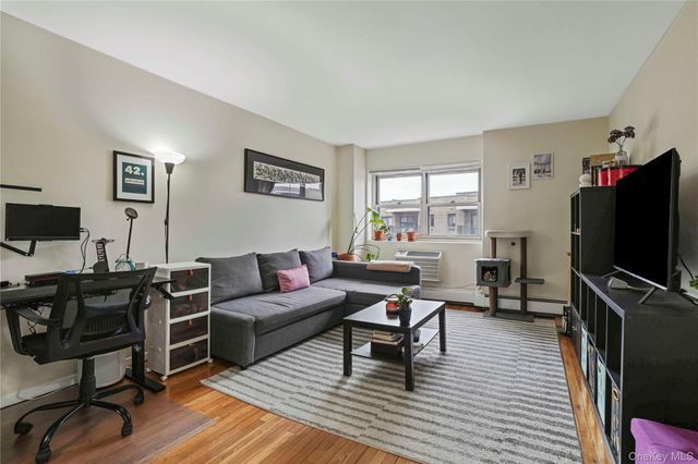 80 E Hartsdale Avenue 712, Hartsdale, NY 10530