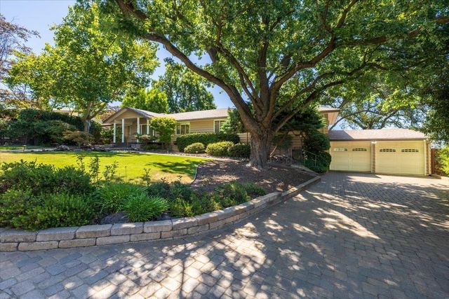 3941 Orangewood Dr, Fair Oaks, CA 95628