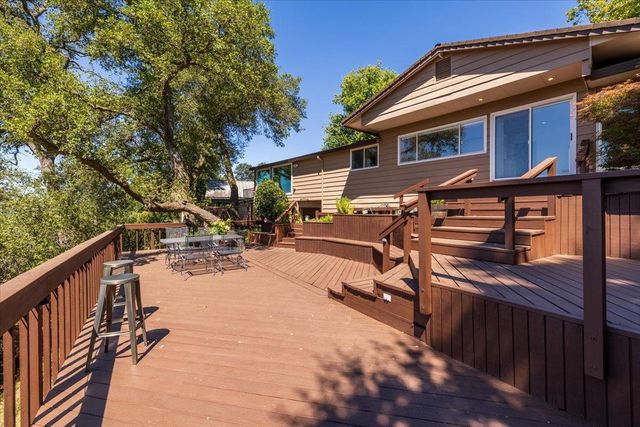3941 Orangewood Dr, Fair Oaks, CA 95628