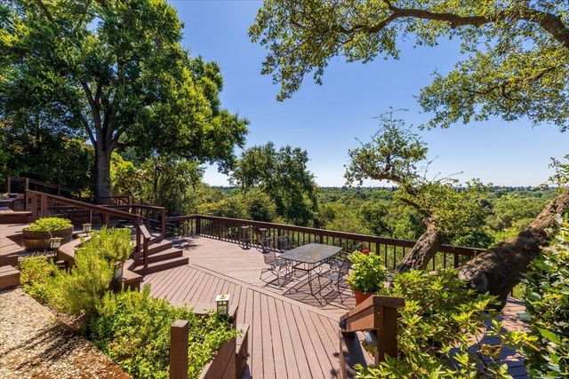3941 Orangewood Dr, Fair Oaks, CA 95628