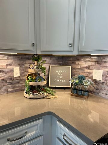 1080 New York Avenue 303, Huntington Station, NY 11746