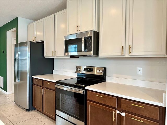 1528 EUCALYPTUS WAY, Davenport, FL 33837