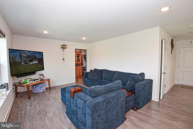 95 DULUTH DR, Martinsburg, WV 25404