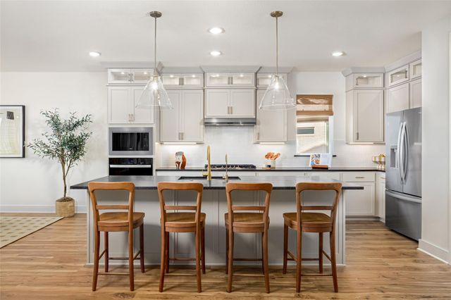 113 Dawnwood LN, Georgetown, TX 78633