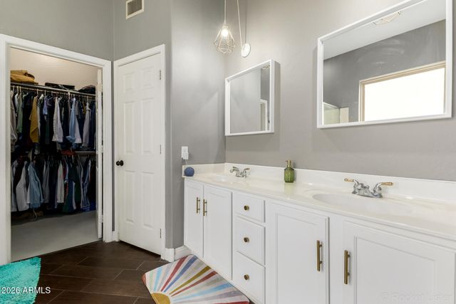 1865 S MORRISON Lane, Gilbert, AZ 85295