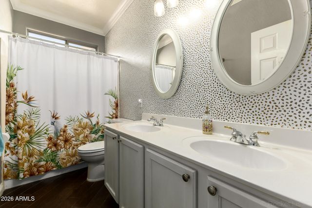 1865 S MORRISON Lane, Gilbert, AZ 85295