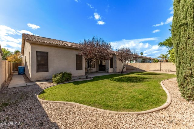 1865 S MORRISON Lane, Gilbert, AZ 85295