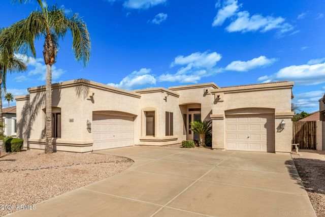 1865 S MORRISON Lane, Gilbert, AZ 85295
