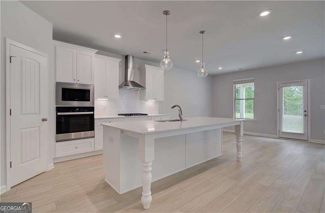 170 Haverling Pass, Hampton, GA 30228