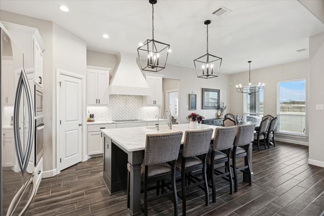112 Friendship Way, Boyd, TX 76023