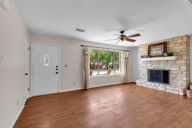 7902 Bar K Ranch RD, Lago Vista, TX 78645