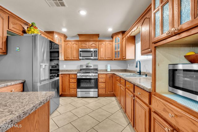 13201 EUDORA Drive, San Elizario, TX 79849