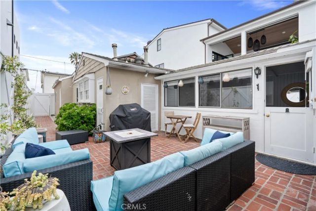 714 Heliotrope, Corona Del Mar, CA 92625