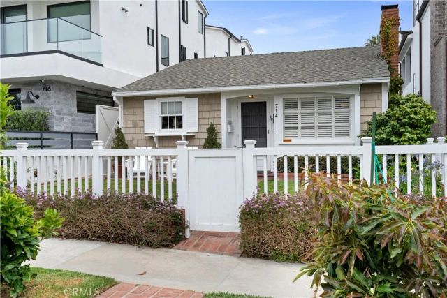 714 Heliotrope, Corona Del Mar, CA 92625