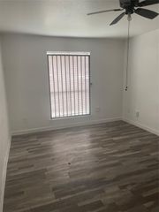 5625 Antoine Drive Drive 1011, Houston, TX 77091