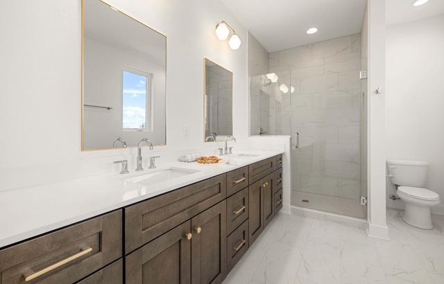 9360 Brooks Place, Norwalk, IA 50211