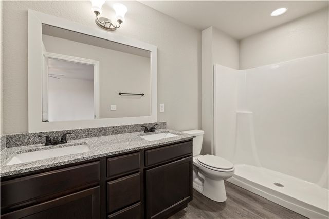 393A Via Siena Avenue, Springdale, AR 72762