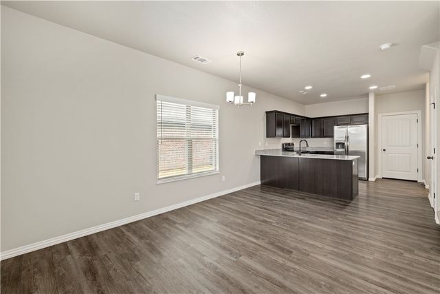 393A Via Siena Avenue, Springdale, AR 72762