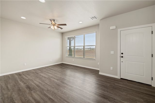 393A Via Siena Avenue, Springdale, AR 72762