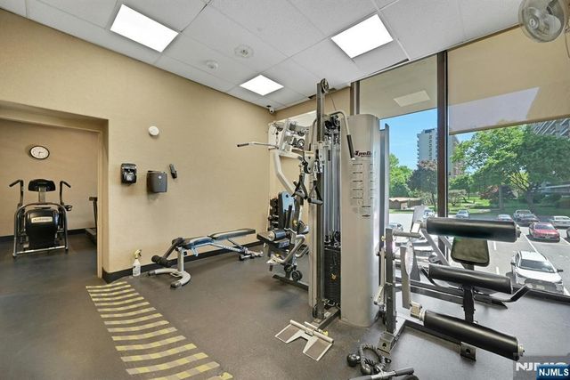 5 Horizon Road 807, Fort Lee, NJ 07024