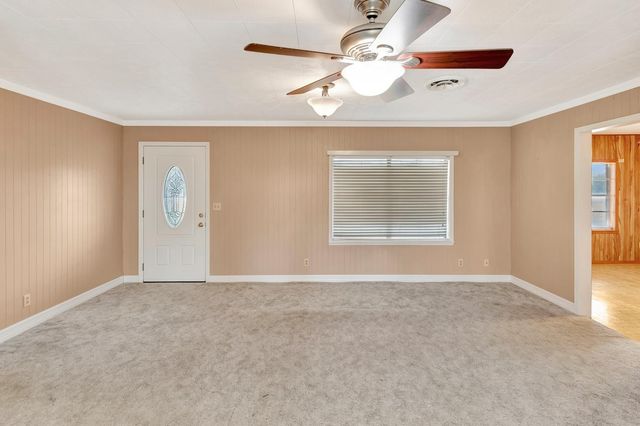 1840 Loop 522, Ganado, TX 77962