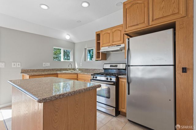 759 Lakeview Avenue, San Francisco, CA 94112