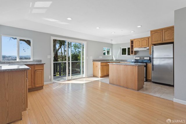 759 Lakeview Avenue, San Francisco, CA 94112