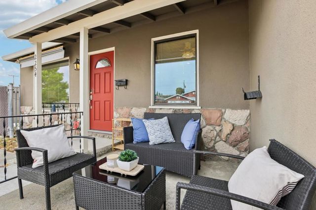 2254 Augusta Place, Santa Clara, CA 95051